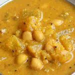 White Pumpkin Chick Pea Kootu (Poosanikai Puli Kootu)