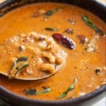 Mangalorean_Style_Lobia_Gazzi_Recipe_Black_eyed_peas_in_Coconut_Curry_Recipe