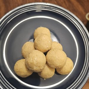 Sesame Laddoo - 6PC